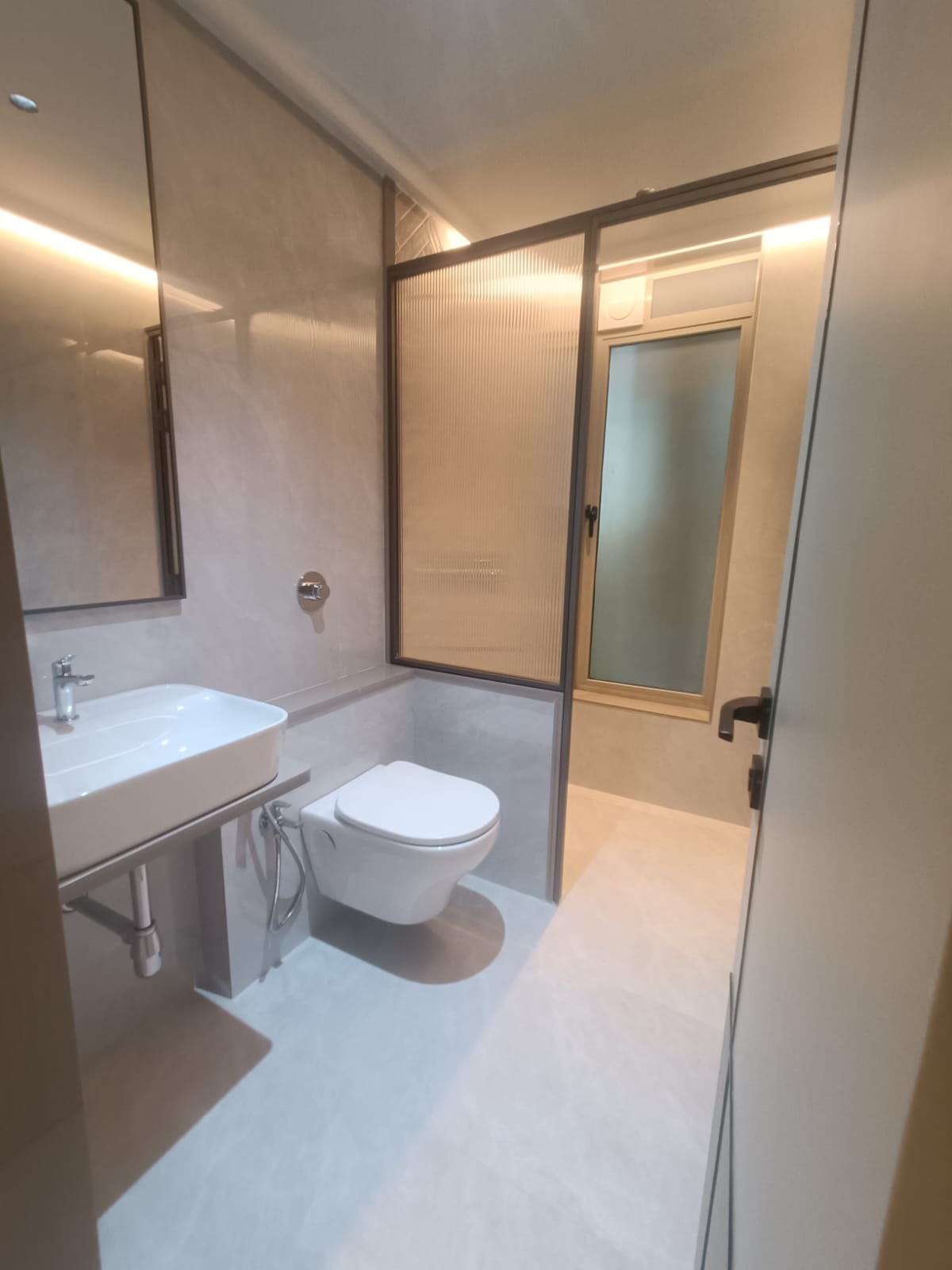 Washroom, Pam show flat photo